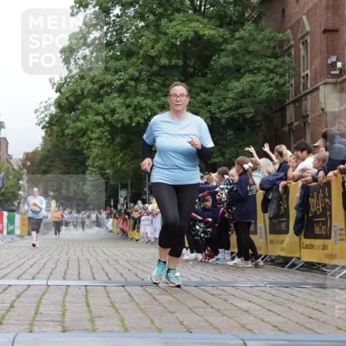 13.09.2026 - Kiel Lauf Yannick Fuchs http://msf.ph/oto/10466839 13.09.2026 10:01:51 Ziel 4702, 2574, 6719, 8730, 844, 6719, 8730 meine-sportfotos.de