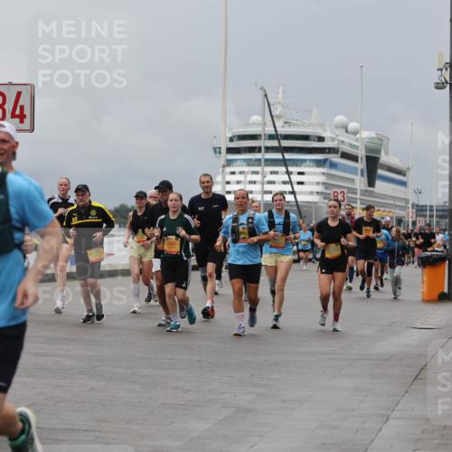 13.09.2026 - Kiel Lauf Andreas Tolksdorf http://msf.ph/oto/10466910 13.09.2026 12:07:31 Kiellinie 4811, 4, 3467, 3 meine-sportfotos.de