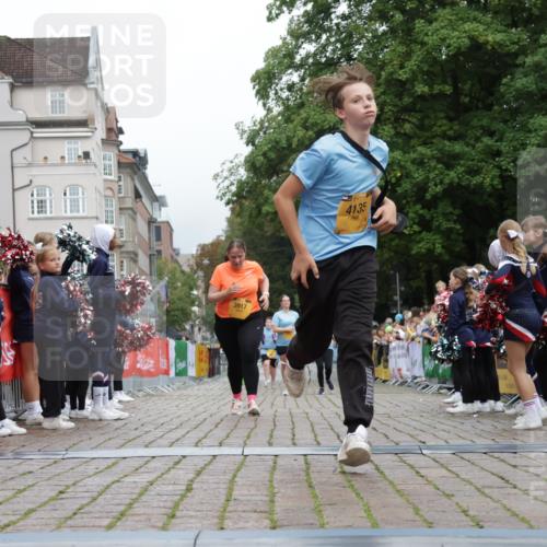 13.09.2026 - Kiel Lauf Yannick Fuchs http://msf.ph/oto/10466911 13.09.2026 10:02:17 Ziel 3917, 4135, 8297, 844, 4702, 129, 565, 3131, 4673 meine-sportfotos.de