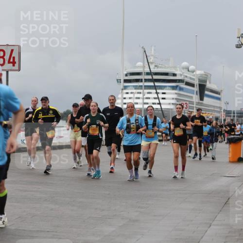 13.09.2026 - Kiel Lauf Andreas Tolksdorf http://msf.ph/oto/10466917 13.09.2026 12:07:31 Kiellinie 4, 811, 3467, 3 meine-sportfotos.de