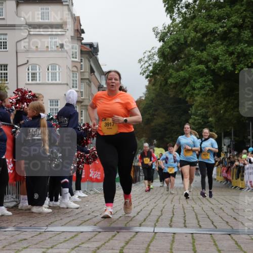 13.09.2026 - Kiel Lauf Yannick Fuchs http://msf.ph/oto/10466920 13.09.2026 10:02:19 Ziel 3917, 4135, 4673, 8297, 844, 4702, 129, 565, 2288, 3131 meine-sportfotos.de