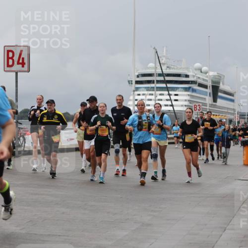 13.09.2026 - Kiel Lauf Andreas Tolksdorf http://msf.ph/oto/10466927 13.09.2026 12:07:31 Kiellinie 4811, 4, 3467, 3 meine-sportfotos.de