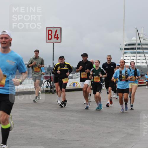 13.09.2026 - Kiel Lauf Andreas Tolksdorf http://msf.ph/oto/10466939 13.09.2026 12:07:31 Kiellinie 2871, 4, 1259, 3467, 3 meine-sportfotos.de