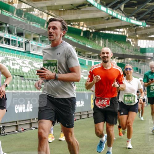 13.09.2026 - 21. swb-Marathon Bremen Michael Burmester http://msf.ph/oto/10466952 13.09.2026 12:57:05 Laufen im Stadion 307, 334, 411, 431, 465, 655, 769, 776, 854, 857, 876, 909, 926, 948, 1010, 1130, 1254, 1535, 1537, 1601, 1750, 1752, 1809, 1881, 1900, 1972, 2001, 2040, 2046, 2051, 2075, 2122, 2260, 2324, 2371, 2402, 2423, 2473, 2493, 2535, 2604, 2634, 2640, 2671, 2761, 2812, 2903, 2904, 2948, 3051, 3078, 3119, 3182, 3202, 3290, 3319, 3348, 3411, 3450, 3458, 3508, 3514, 3634, 3685, 3690, 3760, 3813, 3866, 3939, 4101, 4135, 4171, 4316, 4319, 4413, 4455, 4479, 4733 meine-sportfotos.de