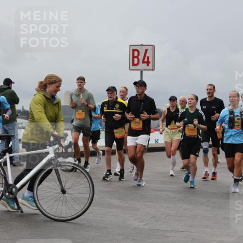 13.09.2026 - Kiel Lauf Andreas Tolksdorf http://msf.ph/oto/10466979 13.09.2026 12:07:32 Kiellinie 2871, 4, 8990, 1259, 3467 meine-sportfotos.de
