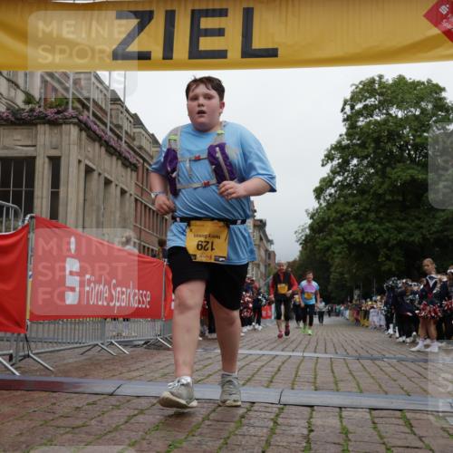 13.09.2026 - Kiel Lauf Yannick Fuchs http://msf.ph/oto/10466999 13.09.2026 10:02:31 Ziel 129, 565, 3131, 4673, 8297, 844, 3917, 4135, 2288, 3273, 6494, 844 meine-sportfotos.de