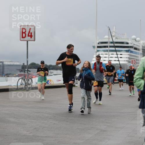 13.09.2026 - Kiel Lauf Andreas Tolksdorf http://msf.ph/oto/10467091 13.09.2026 12:07:38 Kiellinie 4, 10281, 1124, 3 meine-sportfotos.de