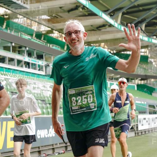 13.09.2026 - 21. swb-Marathon Bremen Michael Burmester http://msf.ph/oto/10467120 13.09.2026 12:57:08 Laufen im Stadion 307, 334, 411, 431, 465, 655, 769, 776, 854, 857, 876, 909, 926, 948, 1010, 1130, 1254, 1535, 1537, 1601, 1750, 1752, 1809, 1881, 1900, 1972, 2001, 2040, 2046, 2051, 2075, 2122, 2260, 2324, 2371, 2402, 2423, 2473, 2493, 2535, 2604, 2634, 2640, 2671, 2761, 2812, 2903, 2904, 2948, 3051, 3078, 3119, 3182, 3202, 3290, 3319, 3348, 3411, 3450, 3458, 3508, 3514, 3634, 3685, 3690, 3760, 3813, 3866, 3939, 4101, 4135, 4171, 4316, 4319, 4455, 4479, 4733 meine-sportfotos.de
