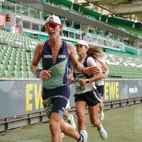 13.09.2026 - 21. swb-Marathon Bremen Michael Burmester http://msf.ph/oto/10467177 13.09.2026 12:57:09 Laufen im Stadion 307, 334, 411, 431, 465, 655, 769, 776, 854, 857, 876, 909, 926, 948, 1010, 1130, 1191, 1254, 1535, 1537, 1601, 1750, 1752, 1809, 1881, 1900, 1972, 2001, 2040, 2046, 2051, 2075, 2122, 2260, 2324, 2371, 2402, 2423, 2473, 2493, 2535, 2604, 2634, 2640, 2671, 2761, 2812, 2903, 2904, 2948, 3051, 3078, 3119, 3182, 3202, 3290, 3319, 3348, 3411, 3450, 3458, 3508, 3514, 3634, 3685, 3690, 3760, 3813, 3866, 3939, 4101, 4135, 4171, 4316, 4319, 4455, 4479 meine-sportfotos.de