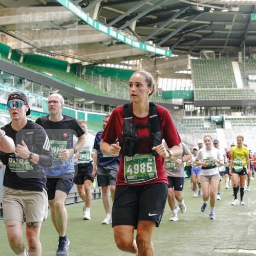 13.09.2026 - 21. swb-Marathon Bremen Michael Burmester http://msf.ph/oto/10467179 13.09.2026 13:13:34 Laufen im Stadion 118, 183, 270, 278, 349, 460, 514, 576, 600, 631, 695, 702, 768, 933, 950, 956, 1005, 1143, 1286, 1334, 1392, 1408, 1426, 1573, 1596, 1641, 1991, 2005, 2024, 2035, 2079, 2233, 2264, 2336, 2387, 2412, 2439, 2457, 2461, 2478, 2505, 2521, 2540, 2564, 2612, 2665, 2684, 2693, 2765, 2773, 2792, 2815, 2816, 2829, 2860, 2884, 2887, 2895, 2921, 2963, 2966, 2972, 2975, 3016, 3111, 3143, 3155, 3209, 3253, 3277, 3293, 3304, 3313, 3378, 3405, 3428, 3434, 3653, 3661 meine-sportfotos.de
