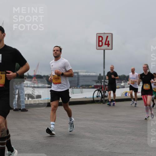 13.09.2026 - Kiel Lauf Andreas Tolksdorf http://msf.ph/oto/10467252 13.09.2026 12:07:53 Kiellinie 4973, 12609, 4 meine-sportfotos.de