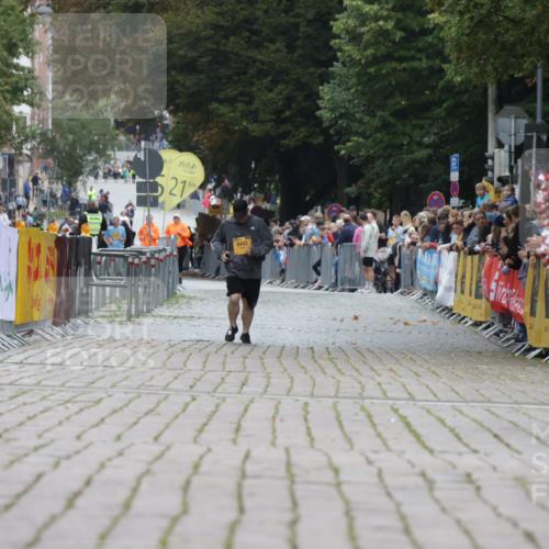 13.09.2026 - Kiel Lauf Yannick Fuchs http://msf.ph/oto/10467273 13.09.2026 10:03:59 Ziel 543, 4360, 8447, 8982, 11602, 11633, 8443, 11633 meine-sportfotos.de