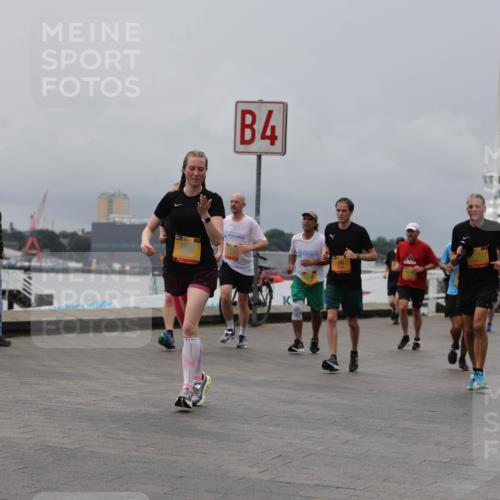 13.09.2026 - Kiel Lauf Andreas Tolksdorf http://msf.ph/oto/10467344 13.09.2026 12:07:55 Kiellinie 4, 86, 1747, 3 meine-sportfotos.de
