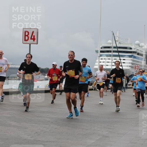13.09.2026 - Kiel Lauf Andreas Tolksdorf http://msf.ph/oto/10467365 13.09.2026 12:07:57 Kiellinie 4, 86, 1131, 10249, 1747, 3 meine-sportfotos.de