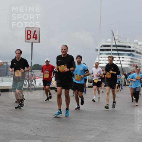 13.09.2026 - Kiel Lauf Andreas Tolksdorf http://msf.ph/oto/10467399 13.09.2026 12:07:57 Kiellinie 4, 86, 10249, 1747, 3 meine-sportfotos.de