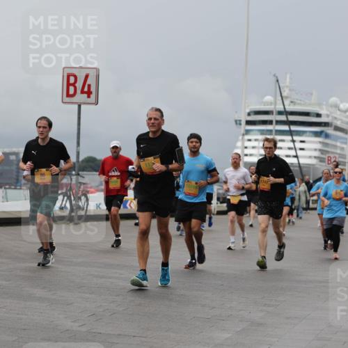 13.09.2026 - Kiel Lauf Andreas Tolksdorf http://msf.ph/oto/10467401 13.09.2026 12:07:57 Kiellinie 86, 4, 10249, 1747, 2 meine-sportfotos.de
