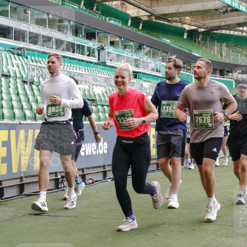 13.09.2026 - 21. swb-Marathon Bremen Michael Burmester http://msf.ph/oto/10467410 13.09.2026 13:13:37 Laufen im Stadion 118, 183, 270, 278, 349, 460, 514, 576, 600, 631, 695, 702, 768, 933, 950, 956, 1005, 1143, 1286, 1334, 1392, 1408, 1426, 1573, 1596, 1641, 1991, 2005, 2024, 2035, 2079, 2233, 2264, 2336, 2387, 2412, 2439, 2457, 2461, 2478, 2505, 2521, 2540, 2564, 2612, 2665, 2684, 2693, 2765, 2773, 2792, 2815, 2816, 2829, 2860, 2884, 2887, 2895, 2921, 2963, 2966, 2972, 2975, 3016, 3111, 3143, 3155, 3209, 3253, 3277, 3293, 3304, 3313, 3378, 3405, 3428, 3434, 3653, 3661 meine-sportfotos.de