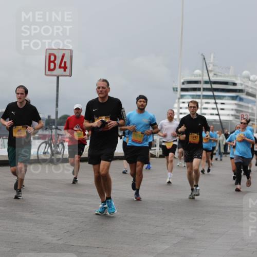 13.09.2026 - Kiel Lauf Andreas Tolksdorf http://msf.ph/oto/10467424 13.09.2026 12:07:58 Kiellinie 86, 4, 10249, 1747 meine-sportfotos.de