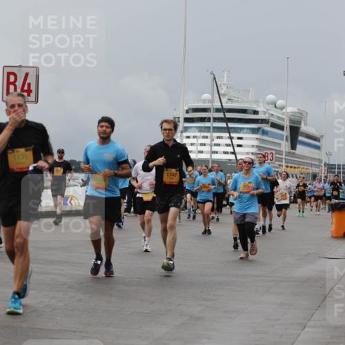 13.09.2026 - Kiel Lauf Andreas Tolksdorf http://msf.ph/oto/10467457 13.09.2026 12:07:58 Kiellinie 4, 1131, 10249, 1747, 975, 3 meine-sportfotos.de