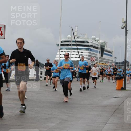 13.09.2026 - Kiel Lauf Andreas Tolksdorf http://msf.ph/oto/10467490 13.09.2026 12:08:00 Kiellinie 6419, 1747, 975, 3 meine-sportfotos.de