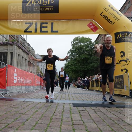 13.09.2026 - Kiel Lauf Yannick Fuchs http://msf.ph/oto/10467492 13.09.2026 10:05:37 Ziel 4295, 6219, 10456, 10457, 5050, 11874, 10466 meine-sportfotos.de