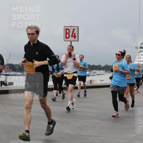 13.09.2026 - Kiel Lauf Andreas Tolksdorf http://msf.ph/oto/10467527 13.09.2026 12:08:01 Kiellinie 10249, 1747, 64, 4, 12605, 1975, 346, 3 meine-sportfotos.de