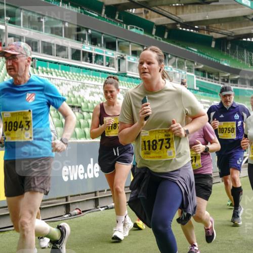 13.09.2026 - 21. swb-Marathon Bremen Michael Burmester http://msf.ph/oto/10467575 13.09.2026 10:35:55 Laufen im Stadion 10093, 10144, 10147, 10152, 10157, 10160, 10173, 10175, 10181, 10182, 10185, 10187, 10195, 10245, 10251, 10257, 10263, 10272, 10275, 10278, 10291, 10306, 10309, 10338, 10357, 10367, 10368, 10369, 10377, 10382, 10390, 10403, 10409, 10411, 10420, 10427, 10429, 10439, 10473, 10477, 10481, 10485, 10492, 10528, 10531, 10559, 10560, 10569, 10607, 10617, 10636, 10639, 10669, 10671, 10672, 10677, 10715, 10928, 11162, 11803, 11965, 10146, 10222 meine-sportfotos.de