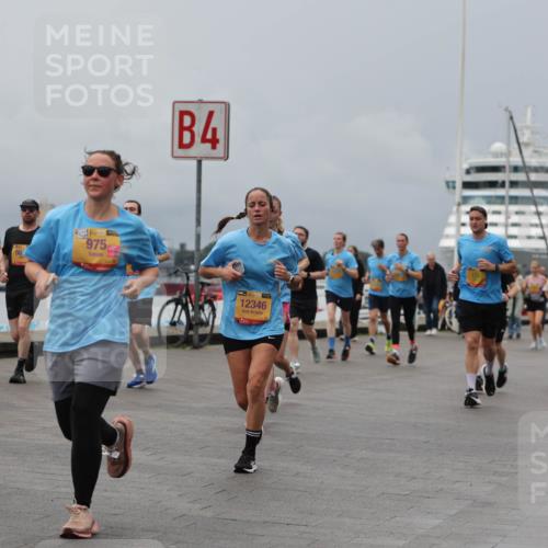 13.09.2026 - Kiel Lauf Andreas Tolksdorf http://msf.ph/oto/10467598 13.09.2026 12:08:03 Kiellinie 6419, 38, 975, 4, 12346, 3 meine-sportfotos.de