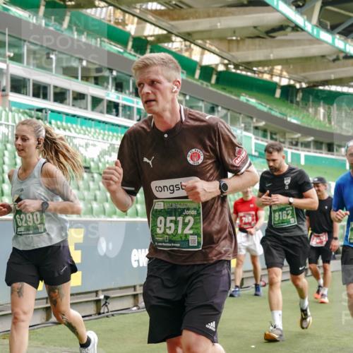 13.09.2026 - 21. swb-Marathon Bremen Michael Burmester http://msf.ph/oto/10467609 13.09.2026 12:57:20 Laufen im Stadion 307, 334, 431, 465, 769, 776, 789, 790, 857, 876, 909, 926, 948, 1010, 1130, 1191, 1199, 1254, 1535, 1601, 1750, 1752, 1809, 1881, 1900, 1972, 2001, 2040, 2046, 2051, 2075, 2260, 2324, 2371, 2397, 2402, 2423, 2473, 2493, 2535, 2634, 2640, 2671, 2761, 2812, 2903, 2904, 2948, 3051, 3078, 3119, 3138, 3182, 3186, 3202, 3290, 3319, 3348, 3411, 3450, 3458, 3508, 3514, 3534, 3634, 3655, 3685, 3690, 3695, 3760, 3813, 3866, 3939, 4101, 4171, 4316, 4319, 4455, 4479 meine-sportfotos.de
