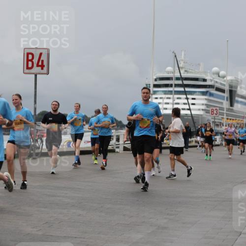 13.09.2026 - Kiel Lauf Andreas Tolksdorf http://msf.ph/oto/10467642 13.09.2026 12:08:04 Kiellinie 12346, 4, 3083, 3 meine-sportfotos.de