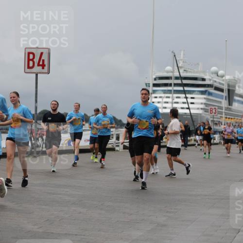 13.09.2026 - Kiel Lauf Andreas Tolksdorf http://msf.ph/oto/10467643 13.09.2026 12:08:04 Kiellinie 12346, 4, 3083, 3 meine-sportfotos.de