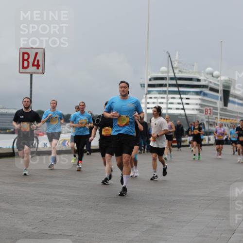 13.09.2026 - Kiel Lauf Andreas Tolksdorf http://msf.ph/oto/10467658 13.09.2026 12:08:05 Kiellinie 3085, 4, 128, 3 meine-sportfotos.de