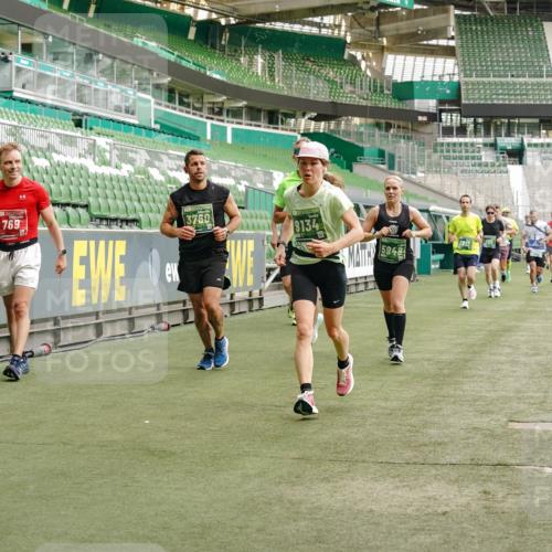 13.09.2026 - 21. swb-Marathon Bremen Michael Burmester http://msf.ph/oto/10467738 13.09.2026 12:57:23 Laufen im Stadion 307, 334, 431, 465, 672, 769, 776, 789, 790, 857, 876, 909, 926, 948, 1010, 1119, 1130, 1191, 1199, 1254, 1535, 1601, 1647, 1750, 1752, 1809, 1881, 1900, 1933, 1972, 2001, 2040, 2046, 2051, 2075, 2324, 2371, 2397, 2402, 2423, 2473, 2493, 2535, 2634, 2640, 2671, 2761, 2812, 2903, 2904, 2948, 3051, 3078, 3119, 3138, 3182, 3186, 3202, 3290, 3319, 3348, 3411, 3450, 3458, 3508, 3514, 3534, 3634, 3655, 3685, 3690, 3695, 3760, 3813, 3866, 3939, 4101, 4171, 4316, 4319, 4455, 4479 meine-sportfotos.de