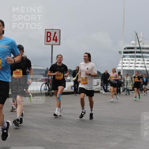 13.09.2026 - Kiel Lauf Andreas Tolksdorf http://msf.ph/oto/10467760 13.09.2026 12:08:08 Kiellinie 128, 4, 5892, 223, 12434, 3 meine-sportfotos.de