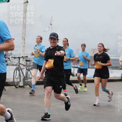 13.09.2026 - Kiel Lauf Andreas Tolksdorf http://msf.ph/oto/10467789 13.09.2026 12:08:09 Kiellinie 128, 5892, 12434, 4 meine-sportfotos.de