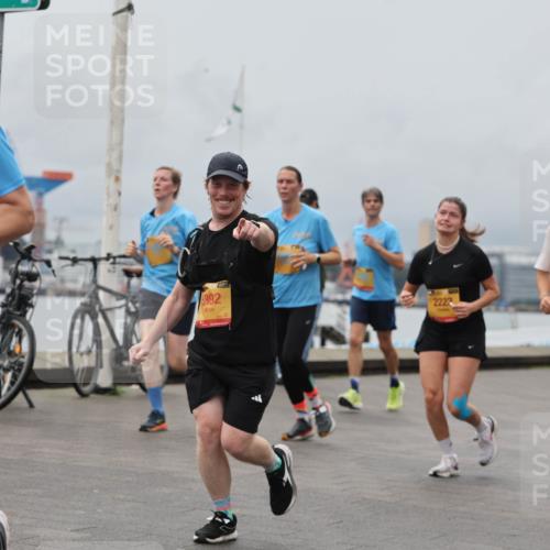 13.09.2026 - Kiel Lauf Andreas Tolksdorf http://msf.ph/oto/10467792 13.09.2026 12:08:09 Kiellinie 128, 5892, 2222, 12434, 4 meine-sportfotos.de