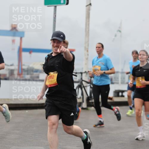 13.09.2026 - Kiel Lauf Andreas Tolksdorf http://msf.ph/oto/10467801 13.09.2026 12:08:10 Kiellinie 5892, 12434 meine-sportfotos.de