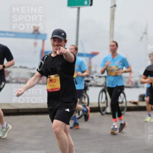 13.09.2026 - Kiel Lauf Andreas Tolksdorf http://msf.ph/oto/10467816 13.09.2026 12:08:10 Kiellinie 592 meine-sportfotos.de