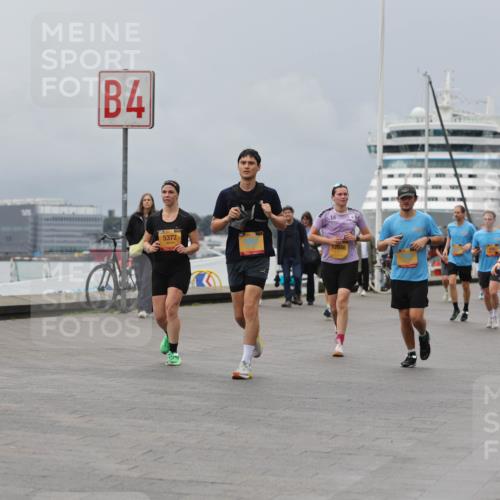 13.09.2026 - Kiel Lauf Andreas Tolksdorf http://msf.ph/oto/10467825 13.09.2026 12:08:14 Kiellinie 145, 4, 5372, 12846 meine-sportfotos.de