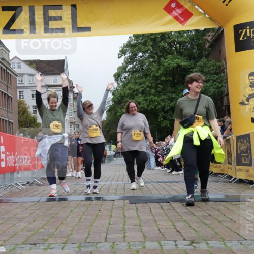 13.09.2026 - Kiel Lauf Yannick Fuchs http://msf.ph/oto/10467844 13.09.2026 10:07:47 Ziel 1389, 2347, 11296, 12055, 12056, 2237 meine-sportfotos.de