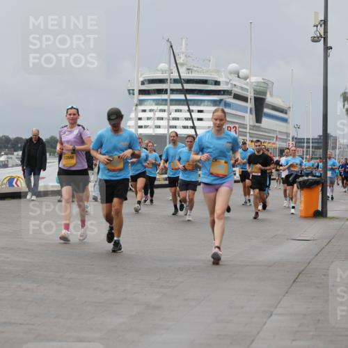 13.09.2026 - Kiel Lauf Andreas Tolksdorf http://msf.ph/oto/10467856 13.09.2026 12:08:15 Kiellinie 5372, 4, 12846, 3, 121 meine-sportfotos.de