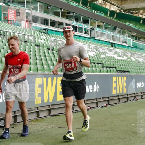 13.09.2026 - 21. swb-Marathon Bremen Michael Burmester http://msf.ph/oto/10467910 13.09.2026 12:57:28 Laufen im Stadion 141, 307, 334, 431, 511, 672, 769, 776, 789, 790, 857, 876, 909, 926, 948, 1010, 1119, 1130, 1191, 1199, 1254, 1535, 1601, 1647, 1752, 1809, 1881, 1900, 1933, 1972, 2001, 2040, 2046, 2051, 2075, 2324, 2371, 2397, 2402, 2423, 2473, 2493, 2535, 2634, 2640, 2671, 2761, 2812, 2903, 2904, 2948, 3051, 3078, 3119, 3138, 3148, 3182, 3186, 3202, 3290, 3319, 3338, 3348, 3411, 3450, 3458, 3514, 3534, 3634, 3655, 3685, 3690, 3695, 3760, 3813, 3866, 3933, 3939, 4101, 4171, 4316, 4319, 4455 meine-sportfotos.de