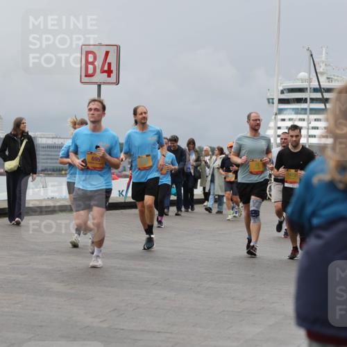 13.09.2026 - Kiel Lauf Andreas Tolksdorf http://msf.ph/oto/10467947 13.09.2026 12:08:20 Kiellinie 4, 695, 1872 meine-sportfotos.de