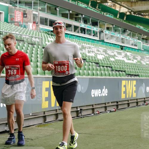 13.09.2026 - 21. swb-Marathon Bremen Michael Burmester http://msf.ph/oto/10467952 13.09.2026 12:57:28 Laufen im Stadion 141, 307, 334, 431, 511, 672, 769, 776, 789, 790, 857, 876, 909, 926, 948, 1010, 1119, 1130, 1191, 1199, 1254, 1535, 1601, 1647, 1752, 1809, 1881, 1900, 1933, 1972, 2001, 2040, 2046, 2051, 2075, 2324, 2371, 2397, 2402, 2423, 2473, 2493, 2535, 2634, 2640, 2671, 2761, 2812, 2903, 2904, 2948, 3051, 3078, 3119, 3138, 3148, 3182, 3186, 3202, 3290, 3319, 3338, 3348, 3411, 3450, 3458, 3514, 3534, 3634, 3655, 3685, 3690, 3695, 3760, 3813, 3866, 3933, 3939, 4101, 4171, 4316, 4319, 4455 meine-sportfotos.de