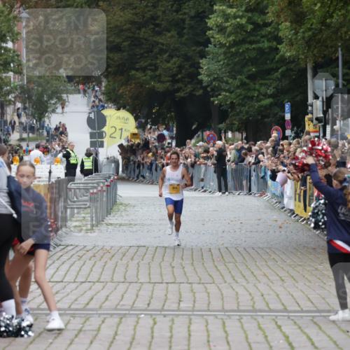 13.09.2026 - Kiel Lauf Yannick Fuchs http://msf.ph/oto/10467953 13.09.2026 10:17:43 Ziel 364, 11389 meine-sportfotos.de
