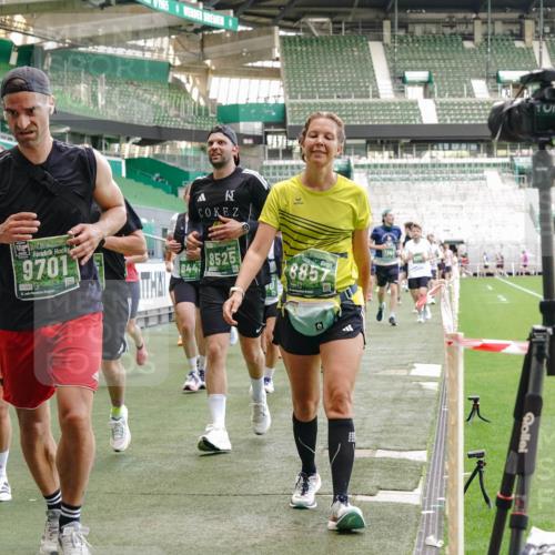 13.09.2026 - 21. swb-Marathon Bremen Michael Burmester http://msf.ph/oto/10467995 13.09.2026 13:13:43 Laufen im Stadion 118, 183, 270, 278, 349, 460, 514, 576, 600, 631, 695, 702, 768, 933, 950, 956, 1005, 1143, 1286, 1334, 1392, 1408, 1426, 1573, 1596, 1641, 1818, 1819, 1991, 2005, 2024, 2035, 2079, 2233, 2264, 2387, 2412, 2439, 2457, 2461, 2478, 2505, 2521, 2540, 2564, 2612, 2665, 2684, 2693, 2765, 2773, 2792, 2815, 2816, 2829, 2860, 2884, 2887, 2895, 2921, 2963, 2966, 2972, 2975, 3016, 3111, 3155, 3209, 3253, 3277, 3293, 3304, 3313, 3378, 3405, 3428, 3434, 3653, 3661 meine-sportfotos.de