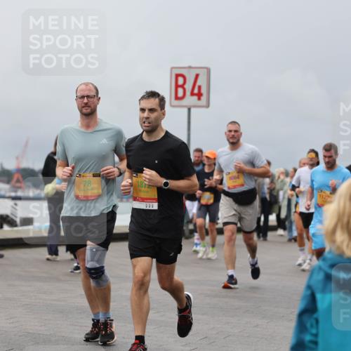 13.09.2026 - Kiel Lauf Andreas Tolksdorf http://msf.ph/oto/10468002 13.09.2026 12:08:24 Kiellinie 4, 38, 78, 187, 6064 meine-sportfotos.de