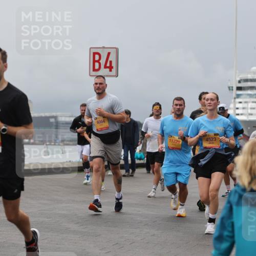 13.09.2026 - Kiel Lauf Andreas Tolksdorf http://msf.ph/oto/10468005 13.09.2026 12:08:25 Kiellinie 4, 78, 1872, 6064, 300, 39, 4523, 3, 11729 meine-sportfotos.de
