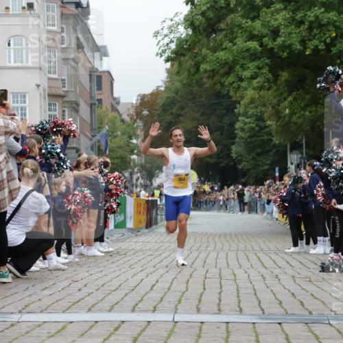 13.09.2026 - Kiel Lauf Yannick Fuchs http://msf.ph/oto/10468031 13.09.2026 10:17:51 Ziel 11389, 364, 364 meine-sportfotos.de