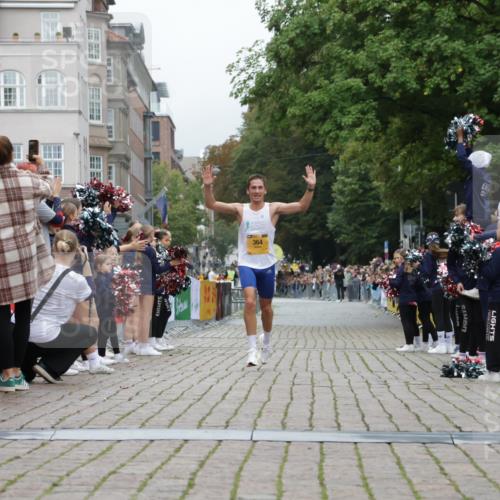 13.09.2026 - Kiel Lauf Yannick Fuchs http://msf.ph/oto/10468037 13.09.2026 10:17:51 Ziel 11389, 364, 364 meine-sportfotos.de